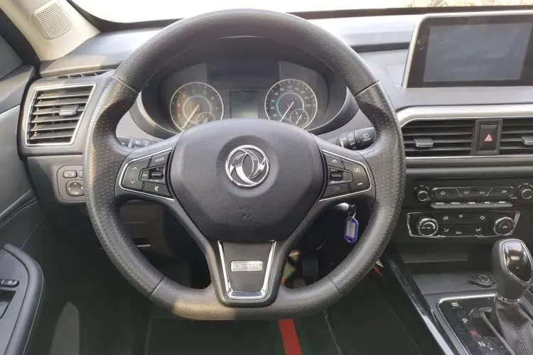 2019 DongFeng Fengon Fengon S560 1.8L 139HP L4 CVT,autocango,china used car exporter,china ev exporter,chinese used car exporter,chinese used ev exporter