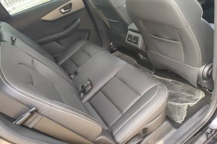 2019 DongFeng Fengon Fengon S560 1.8L 139HP L4 CVT,autocango,china used car exporter,china ev exporter,chinese used car exporter,chinese used ev exporter