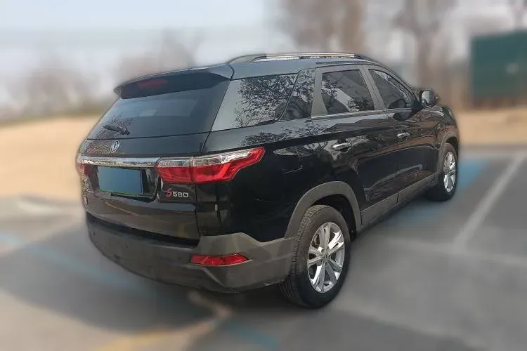 2019 DongFeng Fengon Fengon S560 1.8L 139HP L4 CVT,autocango,china used car exporter,china ev exporter,chinese used car exporter,chinese used ev exporter