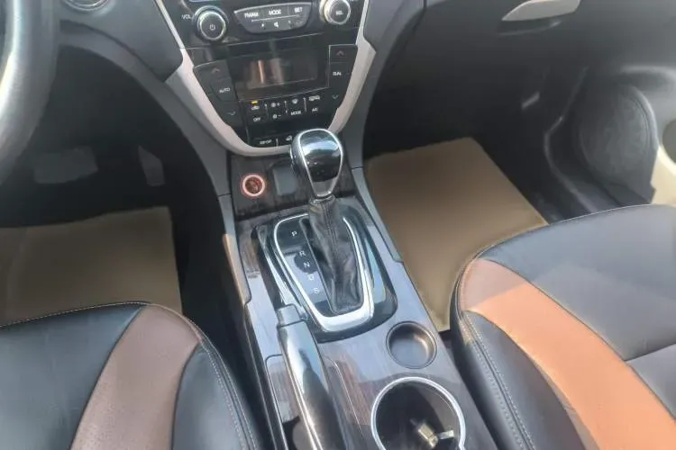 2015 GAC Trumpchi GS5 Super 1.8T 177HP L4 7DCT,autocango,china used car exporter,china ev exporter,chinese used car exporter,chinese used ev exporter