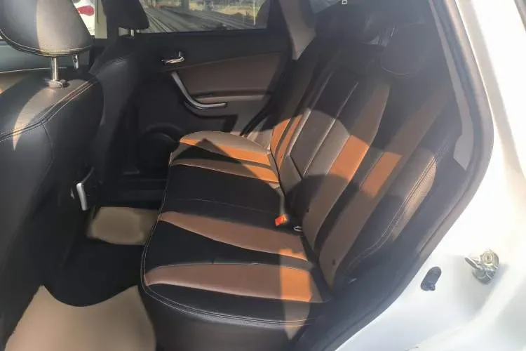 2015 GAC Trumpchi GS5 Super 1.8T 177HP L4 7DCT,autocango,china used car exporter,china ev exporter,chinese used car exporter,chinese used ev exporter