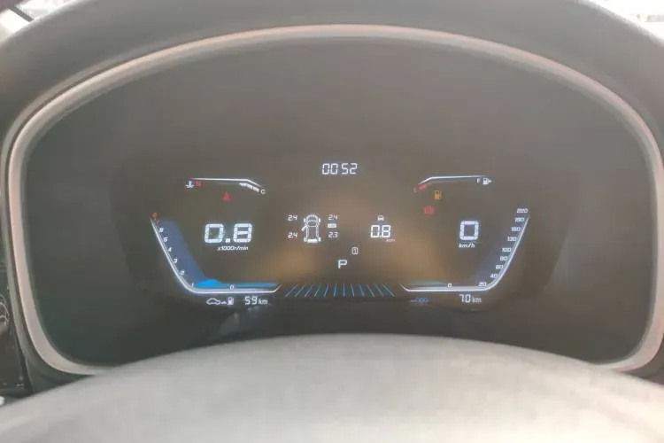 2022 SWM G05 1.5T 156HP L4 7DCT,autocango,china used car exporter,china ev exporter,chinese used car exporter,chinese used ev exporter