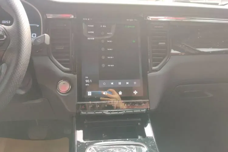 2022 SWM G05 1.5T 156HP L4 7DCT,autocango,china used car exporter,china ev exporter,chinese used car exporter,chinese used ev exporter