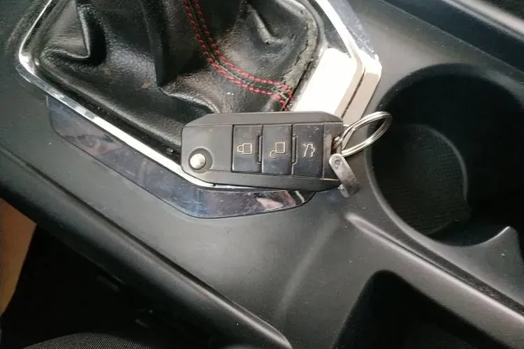 2016 BeiJing Auto Senova X55 1.5L 116HP L4 5MT,autocango,china used car exporter,china ev exporter,chinese used car exporter,chinese used ev exporter