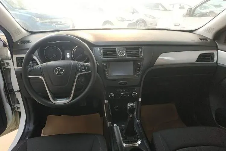 2016 BeiJing Auto Senova X55 1.5L 116HP L4 5MT,autocango,china used car exporter,china ev exporter,chinese used car exporter,chinese used ev exporter
