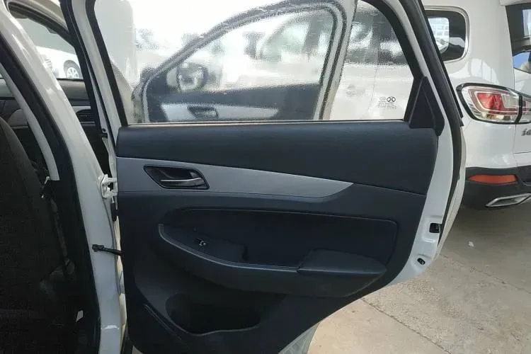 2016 BeiJing Auto Senova X55 1.5L 116HP L4 5MT,autocango,china used car exporter,china ev exporter,chinese used car exporter,chinese used ev exporter