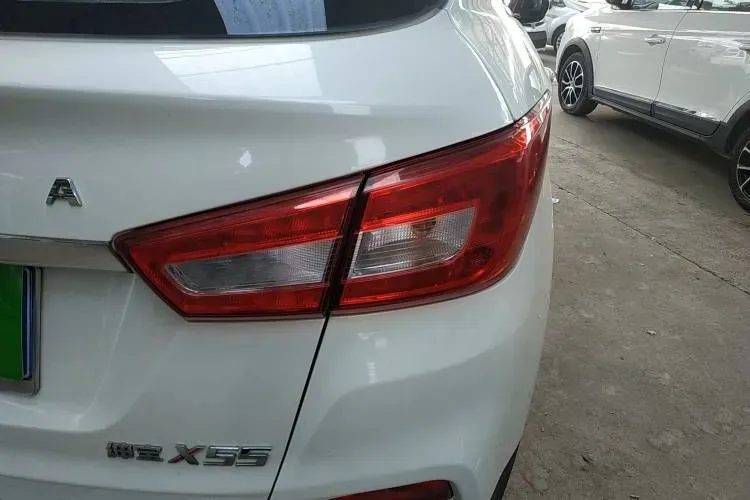 2016 BeiJing Auto Senova X55 1.5L 116HP L4 5MT,autocango,china used car exporter,china ev exporter,chinese used car exporter,chinese used ev exporter