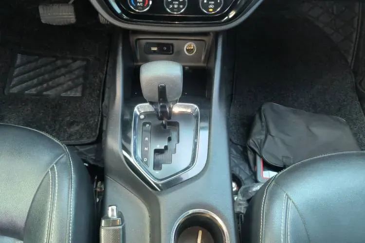 2019 Soueast DX3 1.5T 156HP L4 CVT,autocango,china used car exporter,china ev exporter,chinese used car exporter,chinese used ev exporter