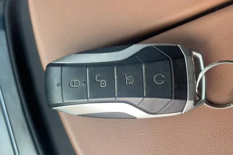 2021 BYD Tang 1.5T 139HP L4 E-CVT PHEV 21.5KWH,autocango,china used car exporter,china ev exporter,chinese used car exporter,chinese used ev exporter