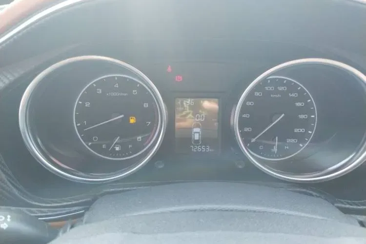 2017 Zotye T300 1.5L 112HP L4 5MT,autocango,china used car exporter,china ev exporter,chinese used car exporter,chinese used ev exporter