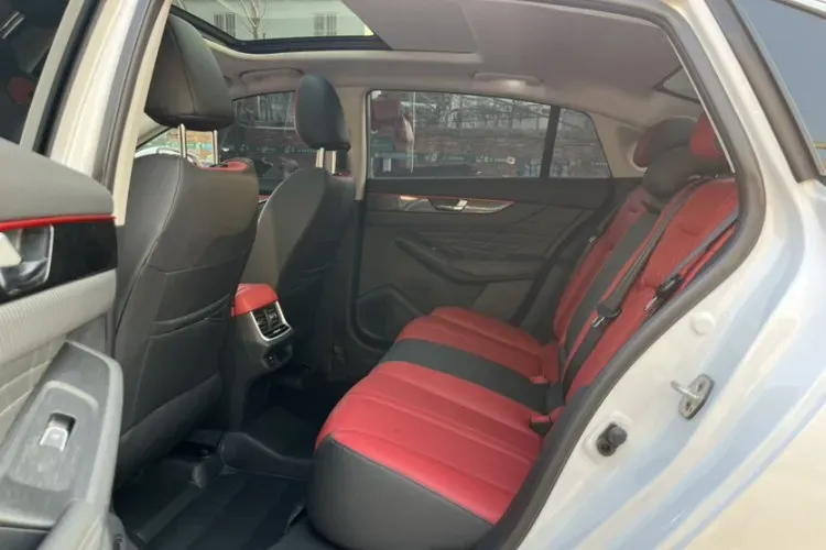 2021 DongFeng Aeolus YiXuan MAX 1.5T 190HP L4 7DCT,autocango,china used car exporter,china ev exporter,chinese used car exporter,chinese used ev exporter