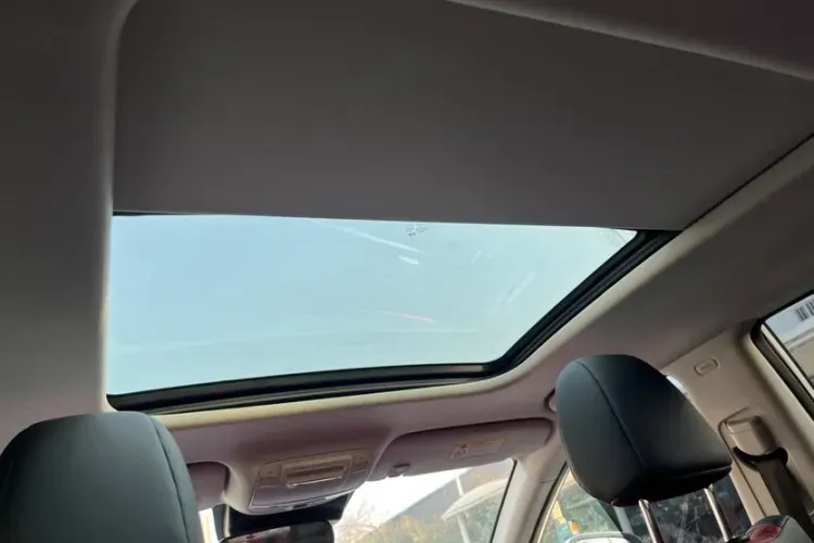 2021 DongFeng Aeolus YiXuan MAX 1.5T 190HP L4 7DCT,autocango,china used car exporter,china ev exporter,chinese used car exporter,chinese used ev exporter