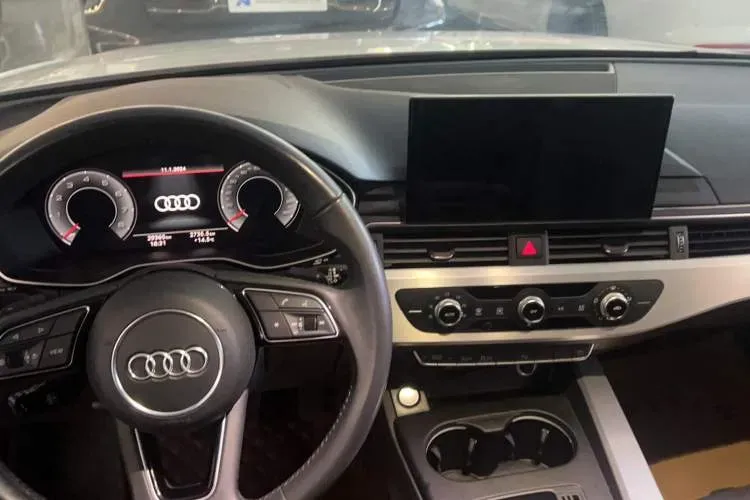 2020 Audi A4L 2.0T 190HP L4 7DCT,autocango,china used car exporter,china ev exporter,chinese used car exporter,chinese used ev exporter