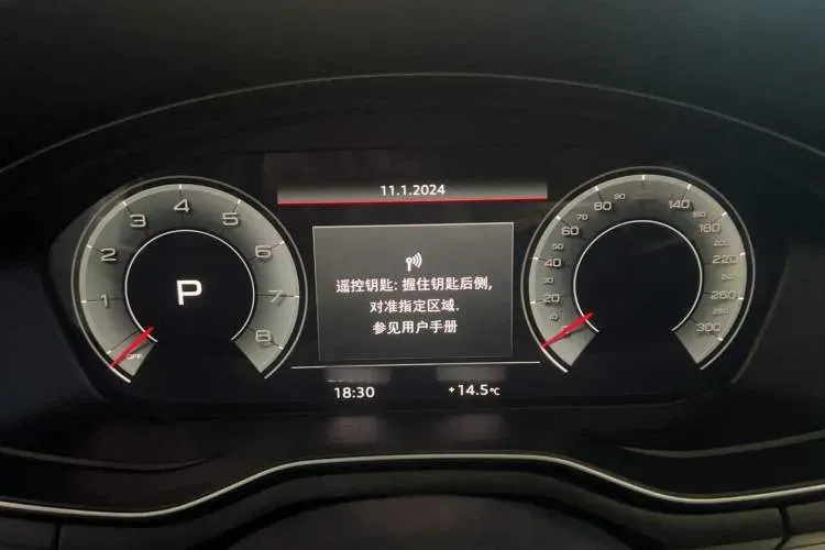 2020 Audi A4L 2.0T 190HP L4 7DCT,autocango,china used car exporter,china ev exporter,chinese used car exporter,chinese used ev exporter