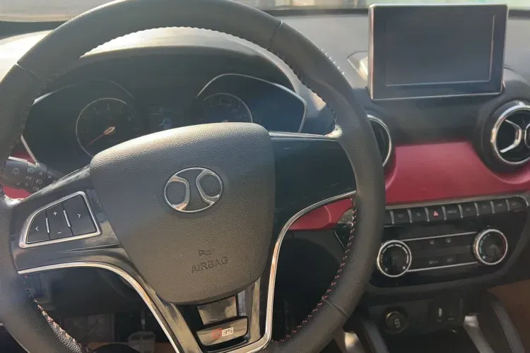 2016 BeiJing Auto Senova X35 1.5L 116HP L4 5MT,autocango,china used car exporter,china ev exporter,chinese used car exporter,chinese used ev exporter