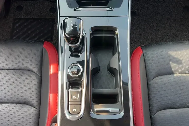 2021 Sehol X8 1.5T 184HP L4 6DCT,autocango,china used car exporter,china ev exporter,chinese used car exporter,chinese used ev exporter