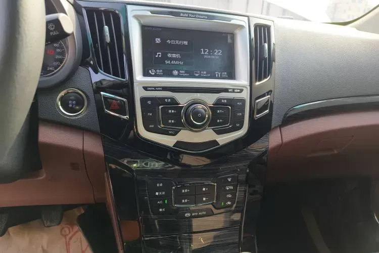 2018 BYD SuRui 1.5L 109HP L4 5MT,autocango,china used car exporter,china ev exporter,chinese used car exporter,chinese used ev exporter