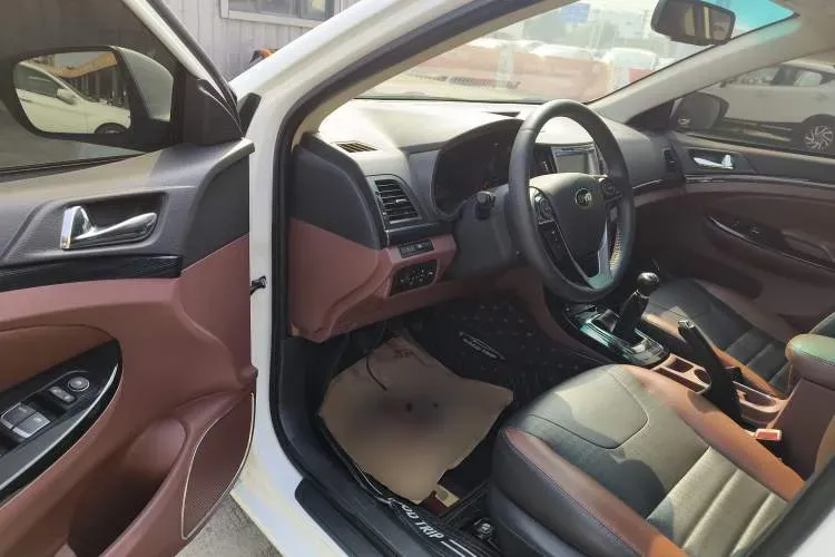 2018 BYD SuRui 1.5L 109HP L4 5MT,autocango,china used car exporter,china ev exporter,chinese used car exporter,chinese used ev exporter