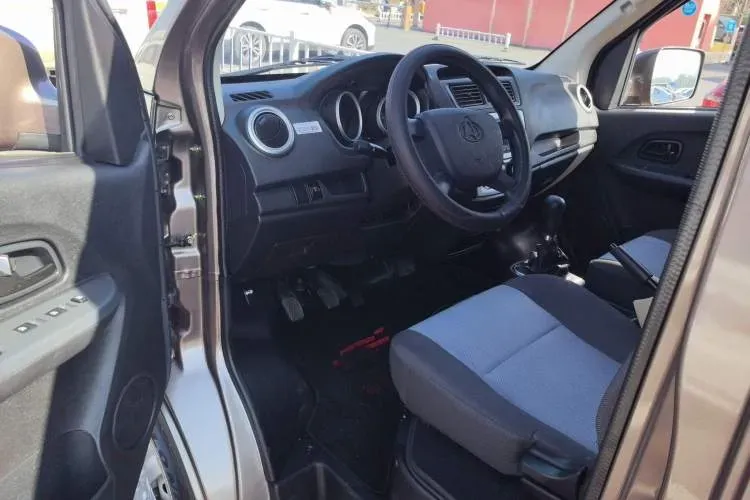 2020 ChangAn Kaicene RuiXing M60 1.5L 116HP L4 5MT,autocango,china used car exporter,china ev exporter,chinese used car exporter,chinese used ev exporter