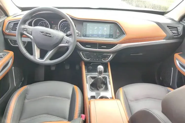 2017 Zotye T300 1.5L 112HP L4 5MT,autocango,china used car exporter,china ev exporter,chinese used car exporter,chinese used ev exporter