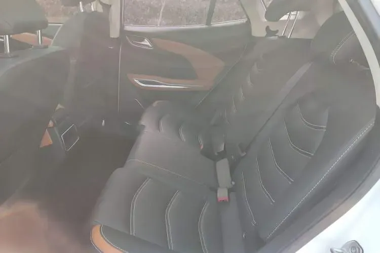 2017 Zotye T300 1.5L 112HP L4 5MT,autocango,china used car exporter,china ev exporter,chinese used car exporter,chinese used ev exporter