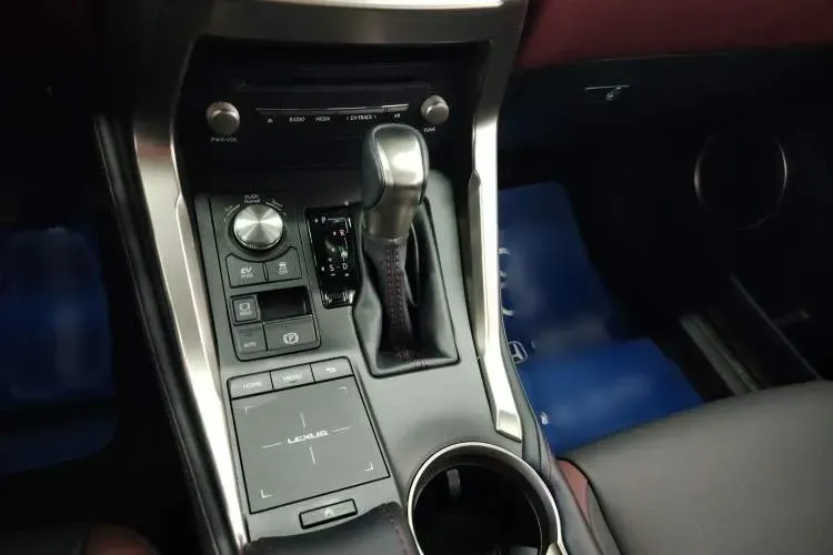 2020 Lexus NX 2.5L 155HP L4 E-CVT Hybrid,autocango,china used car exporter,china ev exporter,chinese used car exporter,chinese used ev exporter