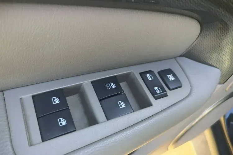 2013 Chevrolet Epica 1.8L 143HP L4 5MT,autocango,china used car exporter,china ev exporter,chinese used car exporter,chinese used ev exporter