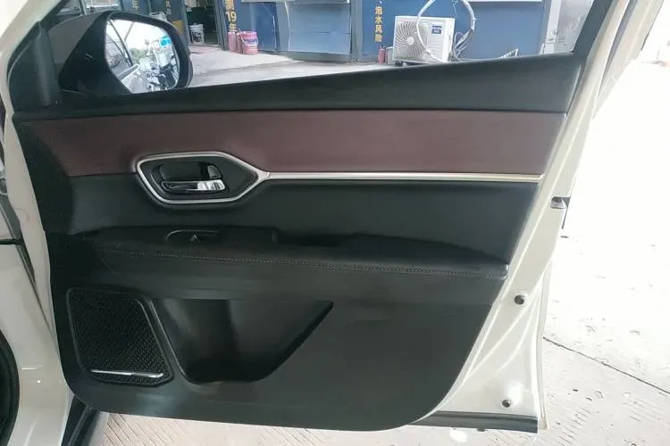 2021 Ciimo M-NV BEV 61.3KWH,autocango,china used car exporter,china ev exporter,chinese used car exporter,chinese used ev exporter