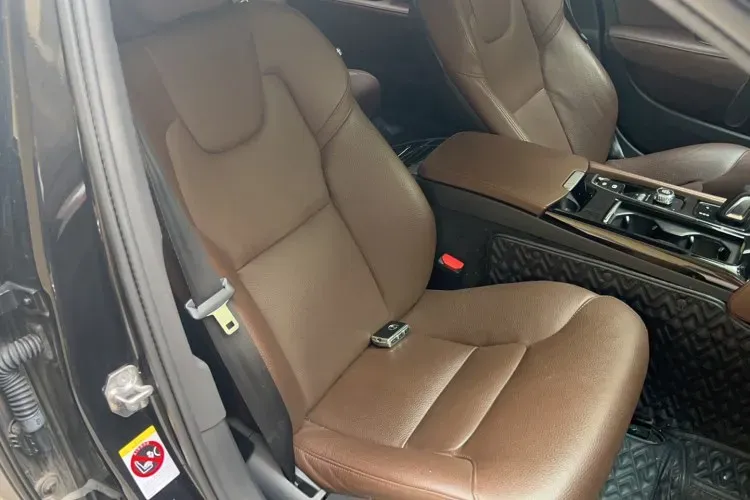 2021 Volvo S90 2.0T 303HP L4 8AT PHEV 11.6KWH,autocango,china used car exporter,china ev exporter,chinese used car exporter,chinese used ev exporter