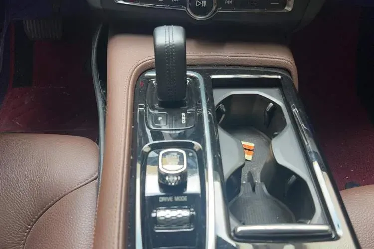 2021 Volvo S90 2.0T 303HP L4 8AT PHEV 11.6KWH,autocango,china used car exporter,china ev exporter,chinese used car exporter,chinese used ev exporter