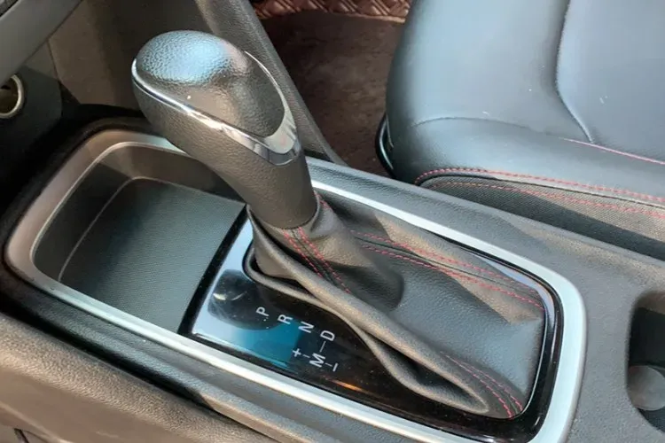 2020 Chevrolet Monza 1.3T 163HP L3 6AT,autocango,china used car exporter,china ev exporter,chinese used car exporter,chinese used ev exporter