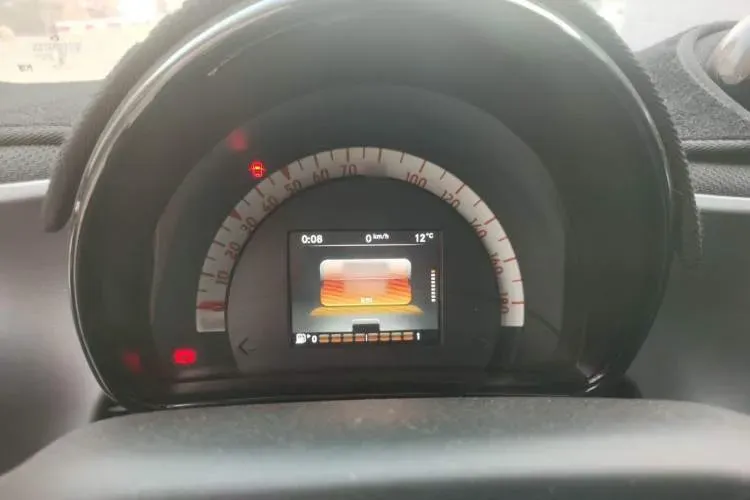 2018 Smart smart fortwo 1.0L 71HP L3 6DCT,autocango,china used car exporter,china ev exporter,chinese used car exporter,chinese used ev exporter