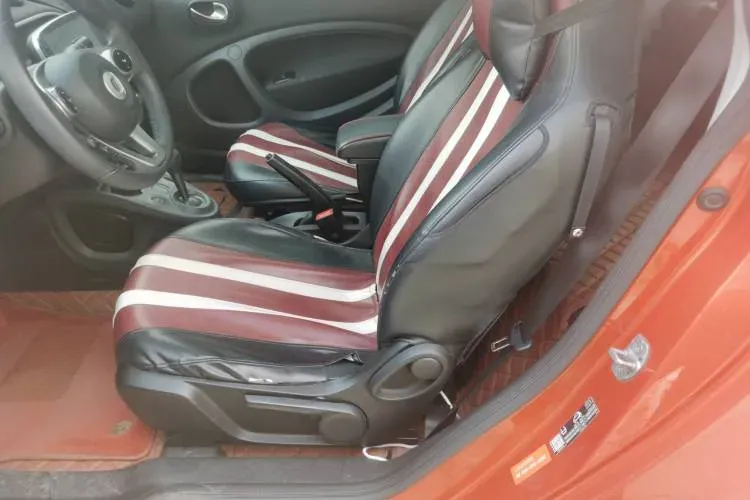 2018 Smart smart fortwo 1.0L 71HP L3 6DCT,autocango,china used car exporter,china ev exporter,chinese used car exporter,chinese used ev exporter