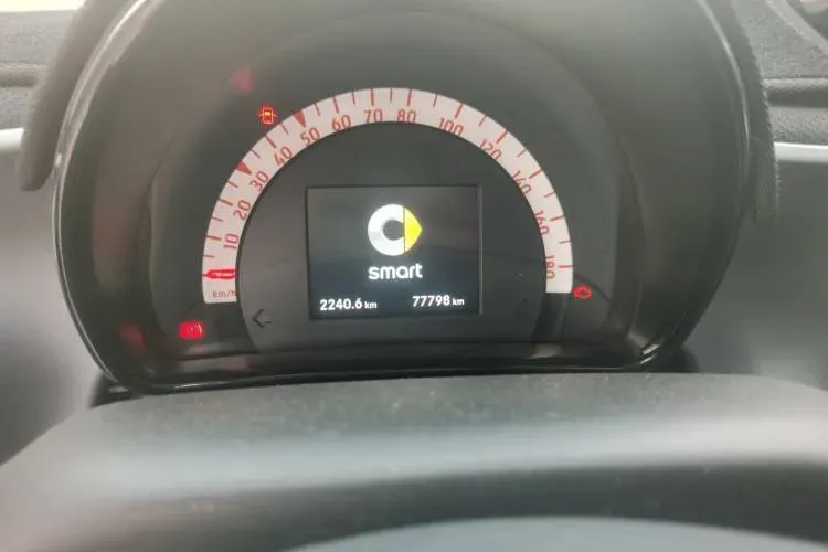 2018 Smart smart fortwo 1.0L 71HP L3 6DCT,autocango,china used car exporter,china ev exporter,chinese used car exporter,chinese used ev exporter