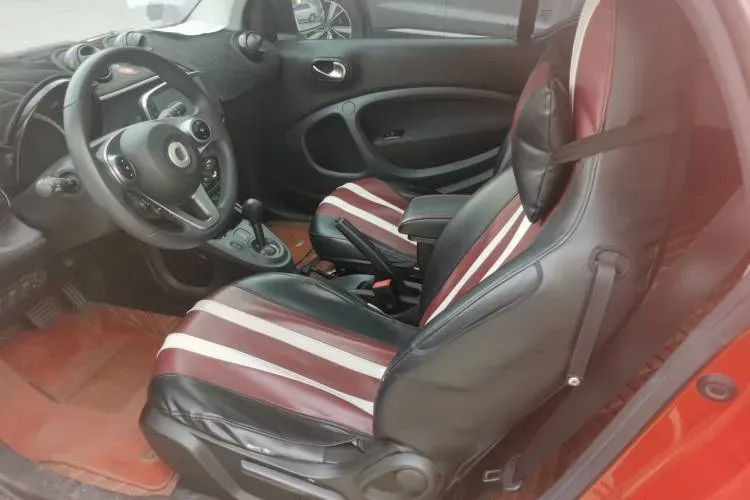 2018 Smart smart fortwo 1.0L 71HP L3 6DCT,autocango,china used car exporter,china ev exporter,chinese used car exporter,chinese used ev exporter