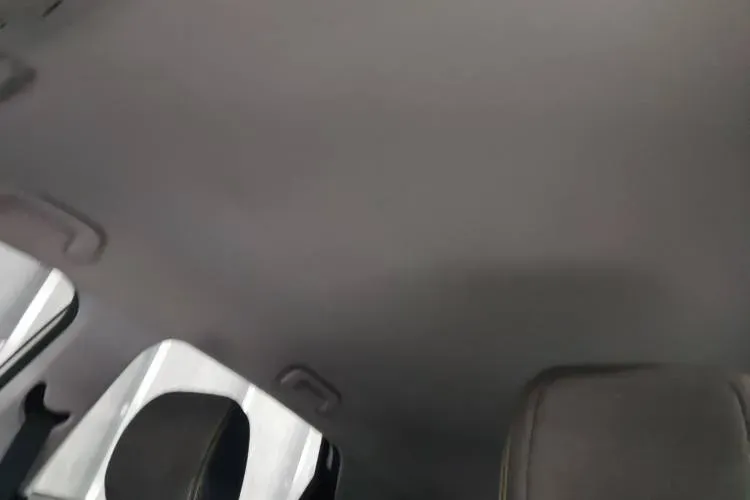 2020 BaoJun RS-3 1.5L 99HP L4 6MT,autocango,china used car exporter,china ev exporter,chinese used car exporter,chinese used ev exporter