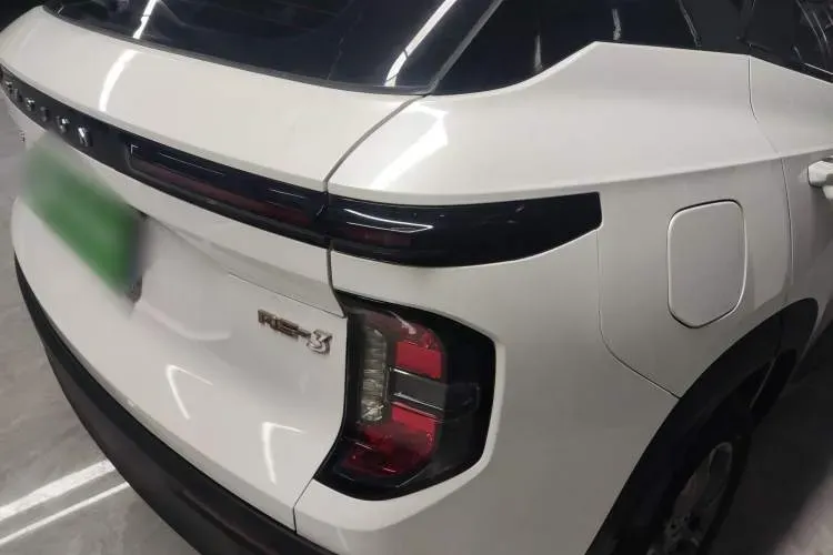 2020 BaoJun RS-3 1.5L 99HP L4 6MT,autocango,china used car exporter,china ev exporter,chinese used car exporter,chinese used ev exporter