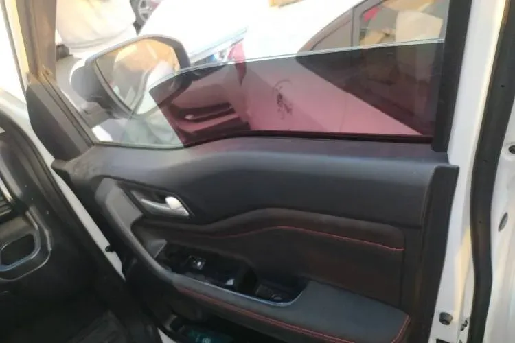 2019 ChangAn Oshan X70A 1.5L 107HP L4 5MT,autocango,china used car exporter,china ev exporter,chinese used car exporter,chinese used ev exporter