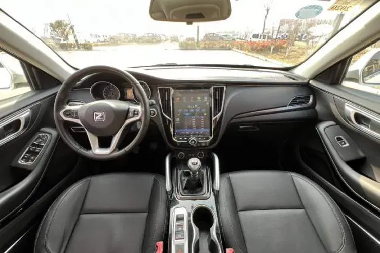 2017 Zotye SR7 1.5T 150HP L4 5MT,autocango,china used car exporter,china ev exporter,chinese used car exporter,chinese used ev exporter