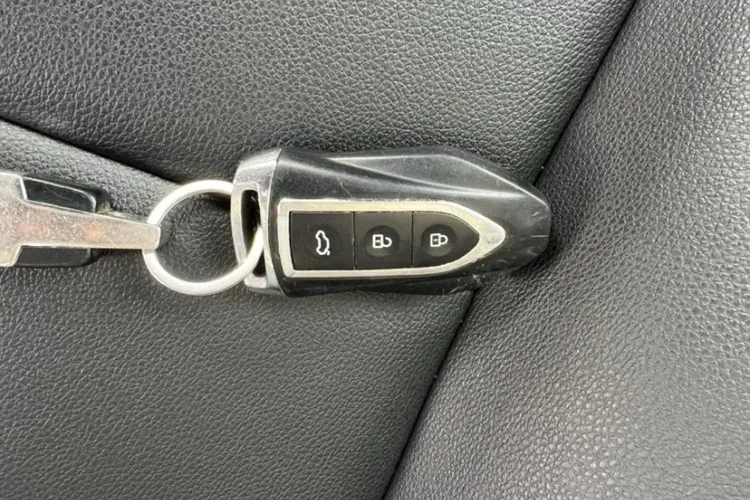 2017 Zotye SR7 1.5T 150HP L4 5MT,autocango,china used car exporter,china ev exporter,chinese used car exporter,chinese used ev exporter