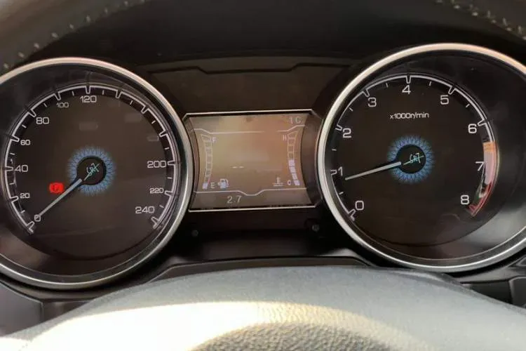 2017 Zotye SR7 1.5T 150HP L4 5MT,autocango,china used car exporter,china ev exporter,chinese used car exporter,chinese used ev exporter