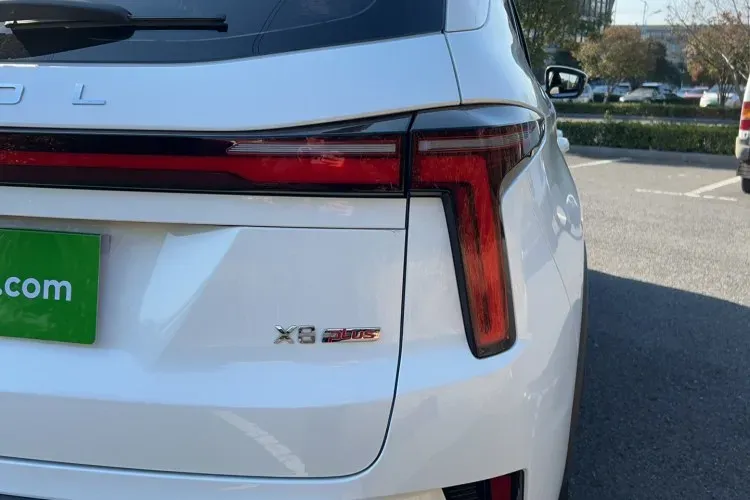 2023 Sehol X8 Plus 1.5T 184HP L4 7DCT,autocango,china used car exporter,china ev exporter,chinese used car exporter,chinese used ev exporter