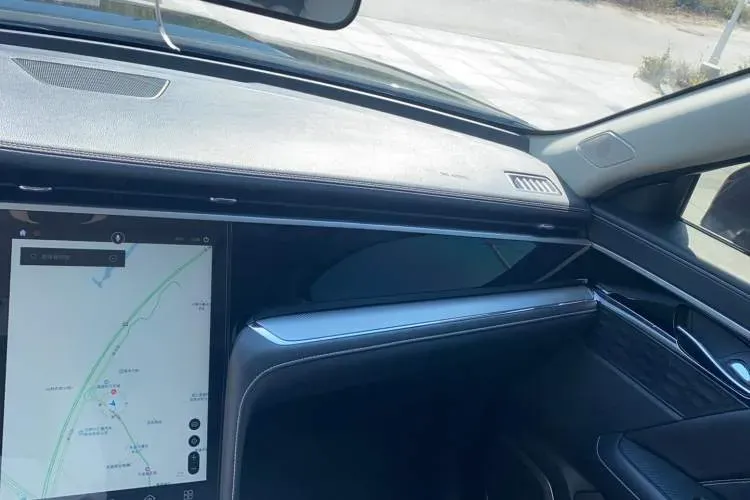 2021 Venucia Star 1.5T 190HP L4 7DCT,autocango,china used car exporter,china ev exporter,chinese used car exporter,chinese used ev exporter