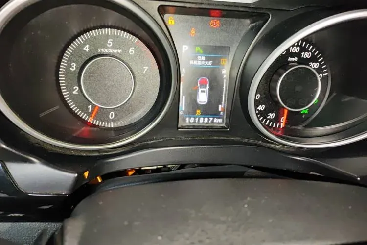 2017 Leopaard CS10 2.0T 177HP L4 6DCT,autocango,china used car exporter,china ev exporter,chinese used car exporter,chinese used ev exporter