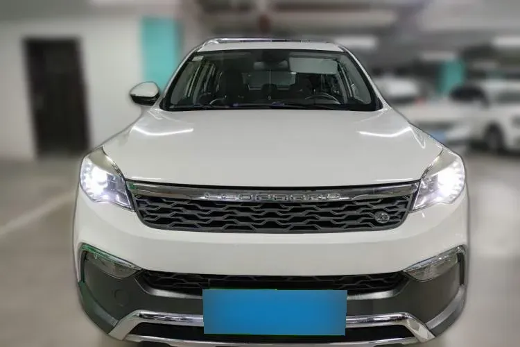 2017 Leopaard CS10 2.0T 177HP L4 6DCT,autocango,china used car exporter,china ev exporter,chinese used car exporter,chinese used ev exporter