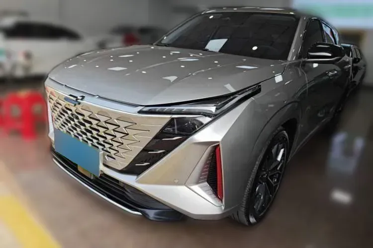 2022 ChangAn Oshan Z6 1.5T 188HP L4 7DCT,autocango,china used car exporter,china ev exporter,chinese used car exporter,chinese used ev exporter