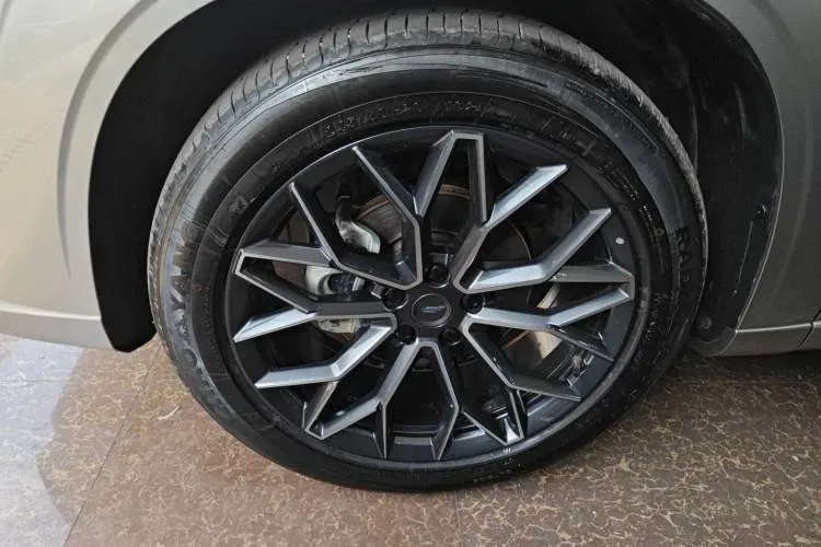 2022 ChangAn Oshan Z6 1.5T 188HP L4 7DCT,autocango,china used car exporter,china ev exporter,chinese used car exporter,chinese used ev exporter