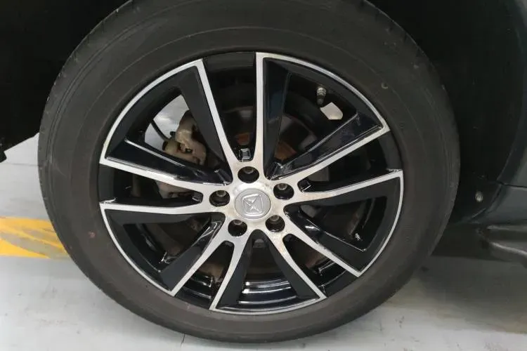 2016 JMC YuSheng S330 1.5T 163HP L4 6AT,autocango,china used car exporter,china ev exporter,chinese used car exporter,chinese used ev exporter