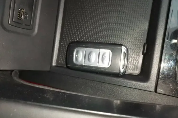 2021 DongFeng Fengon Fengon 500 1.5L 116HP L4 CVT,autocango,china used car exporter,china ev exporter,chinese used car exporter,chinese used ev exporter