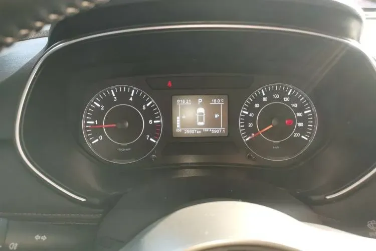 2021 DongFeng Fengon Fengon 500 1.5L 116HP L4 CVT,autocango,china used car exporter,china ev exporter,chinese used car exporter,chinese used ev exporter